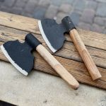 تبر ساطوری دسته گردویی تیغه فولاد فنر ۴۵سانتی